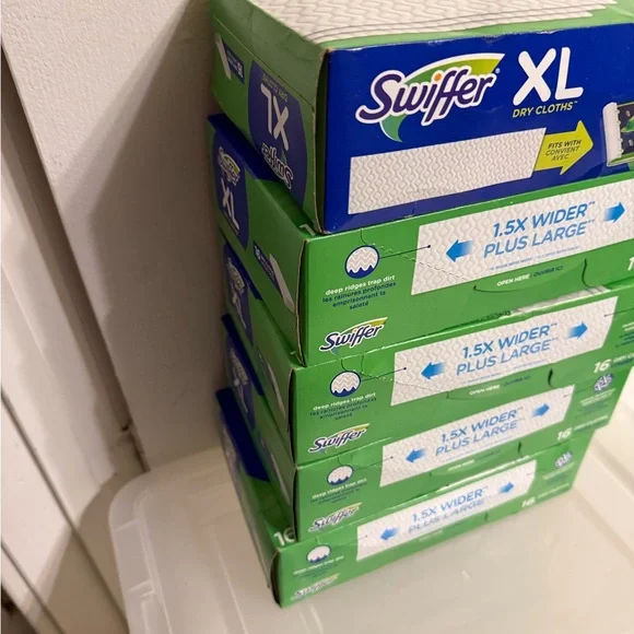 New (5) Boxes of Swifter XL Dry Cloths (Bundle Deal) - Picture 3 of 8